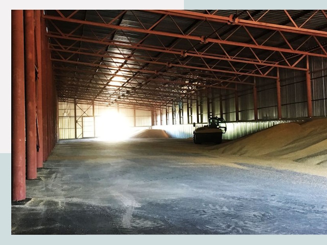 Строительство зернохранилищ в Шарыпове