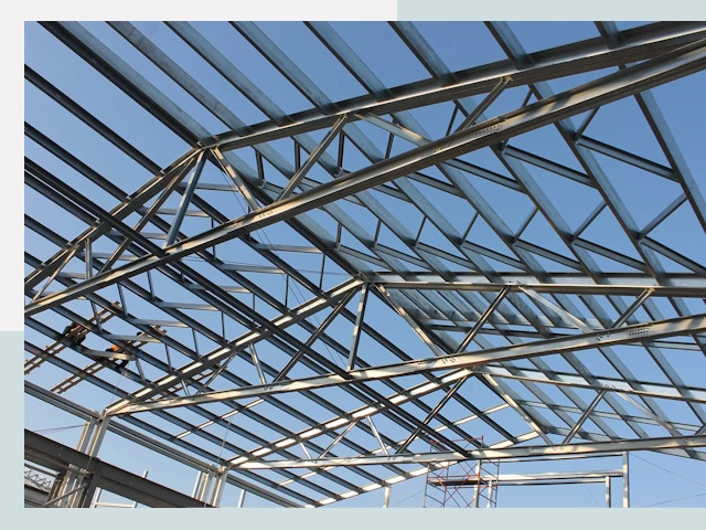 Строительство фермы в Шарыпове